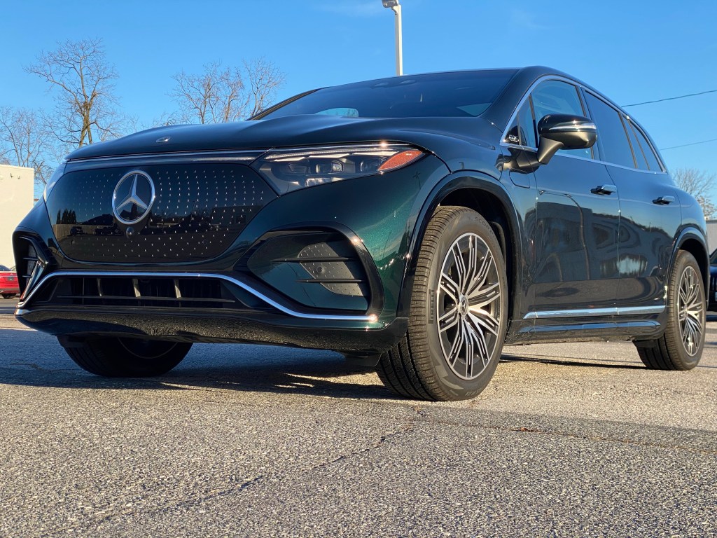The Mercedes EQS 450 SUV Is Electrified&nbsp;Excess